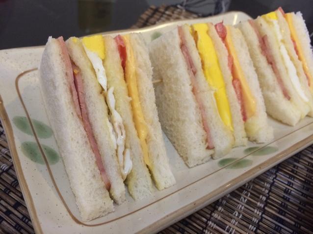 廉江市跑步运动协会:步履铿锵心向党