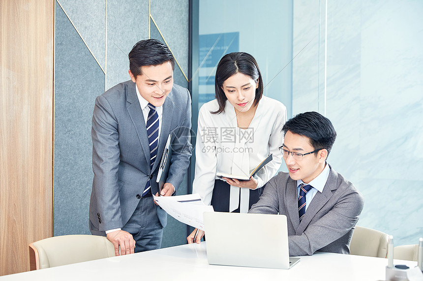 财报季来临！瑞银关注“AI+数字广告”，看好Applovin与Trade Desk的潜力