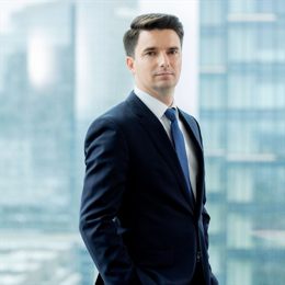 “教育金+养老社区”双核驱动，泰盈人生“终身”现金流守护爱的承诺